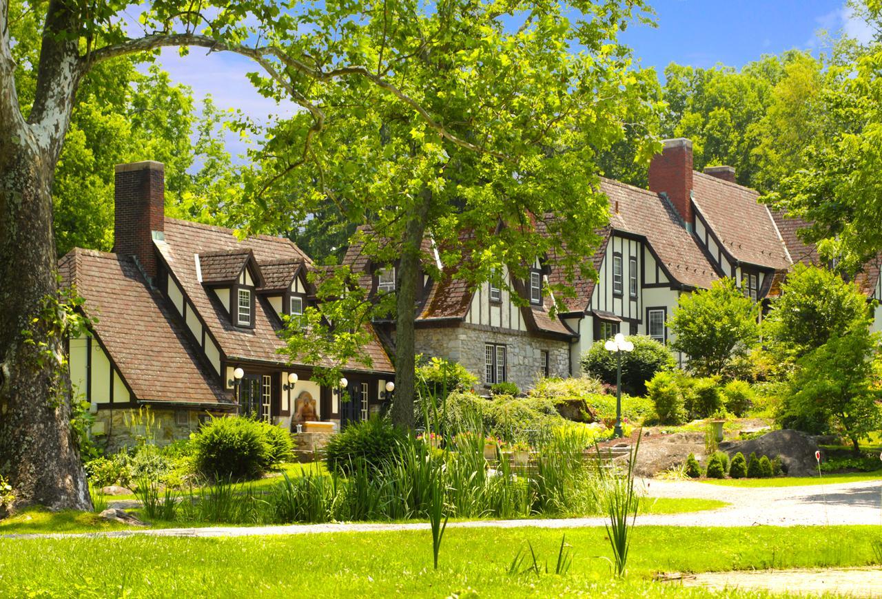 Hillbrook Inn & Spa (Adults Only) Чарльз-Таун Экстерьер фото