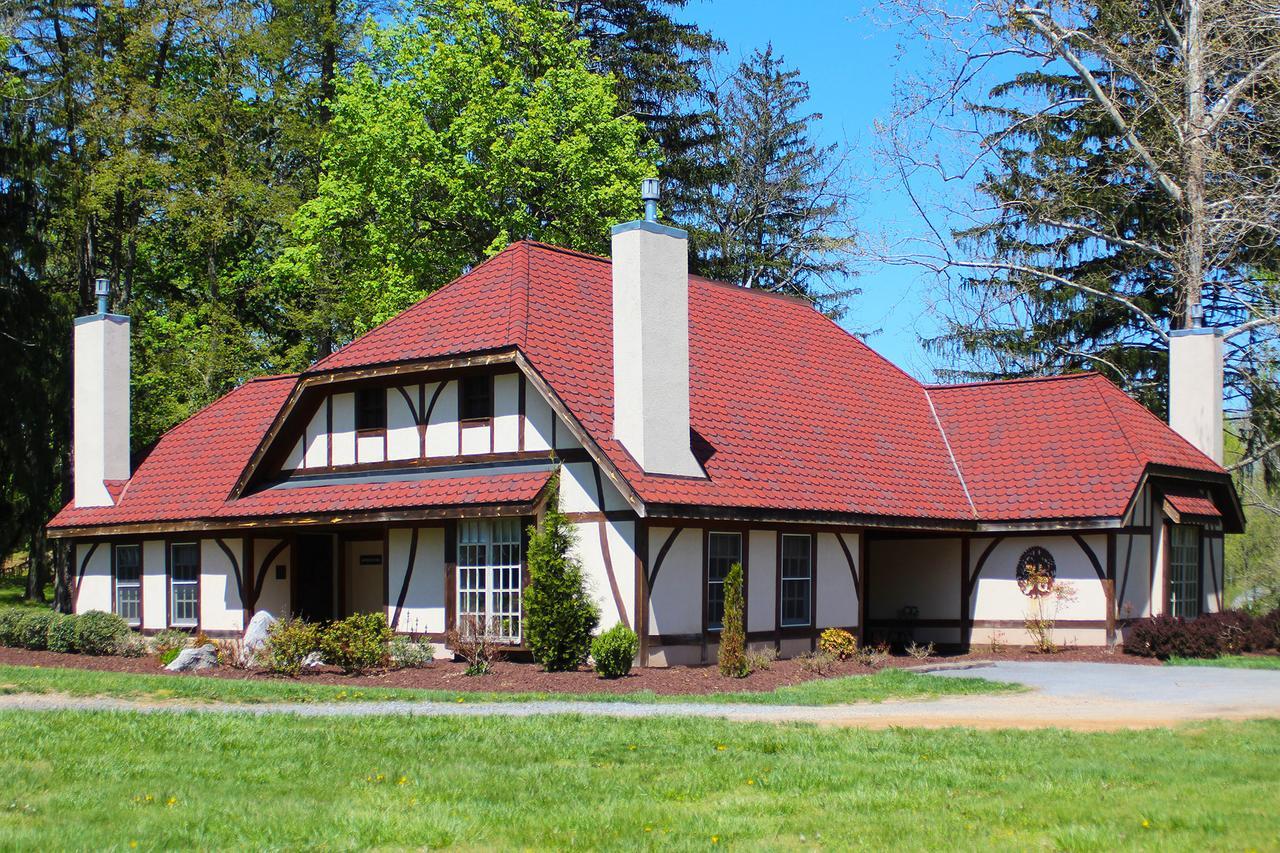 Hillbrook Inn & Spa (Adults Only) Чарльз-Таун Экстерьер фото