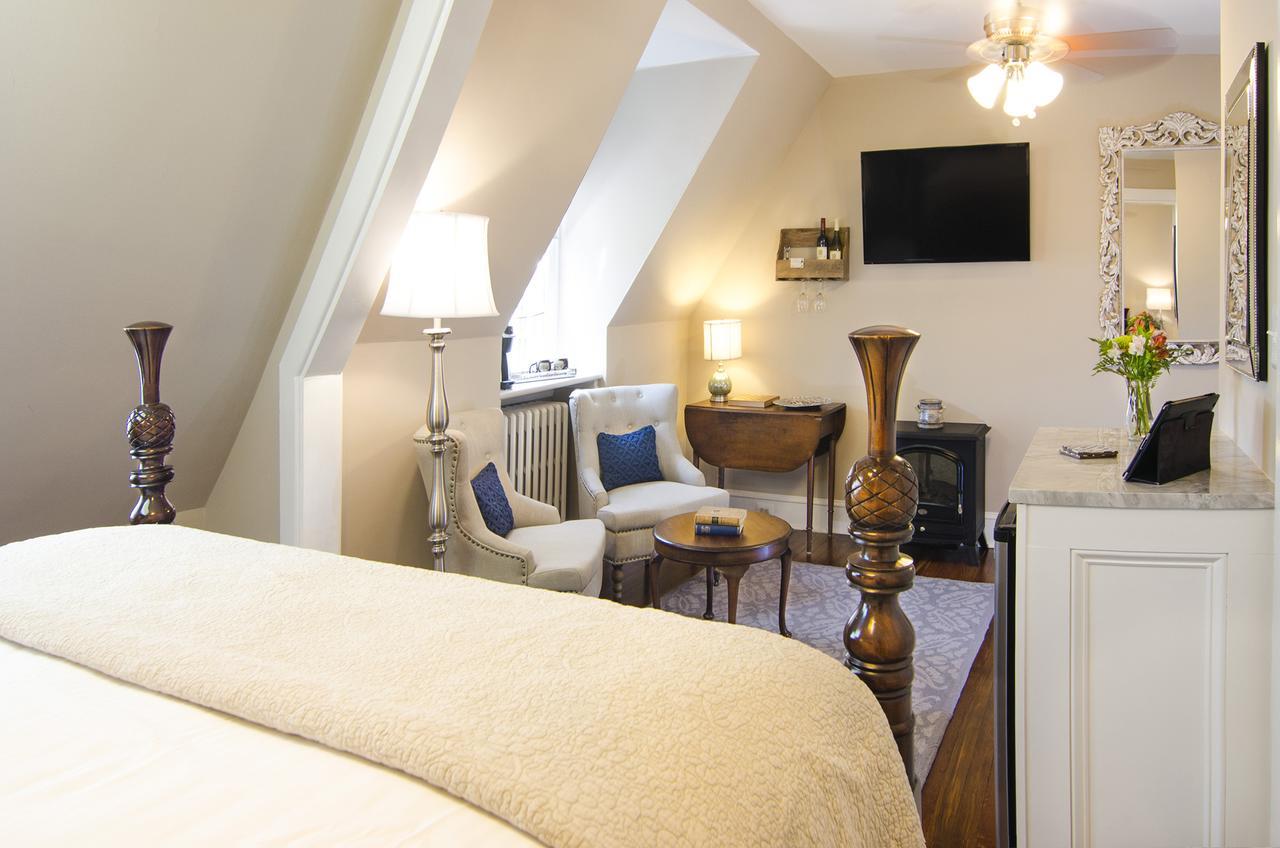 Hillbrook Inn & Spa (Adults Only) Чарльз-Таун Экстерьер фото